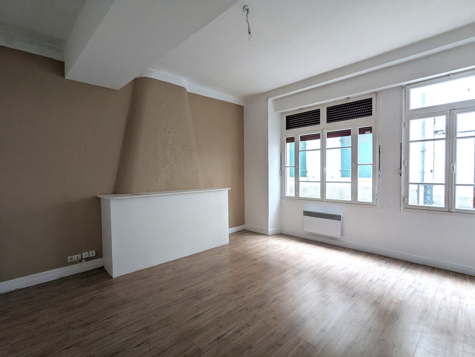Image_, Local commercial, Saint-Palais, ref :G-403-1
